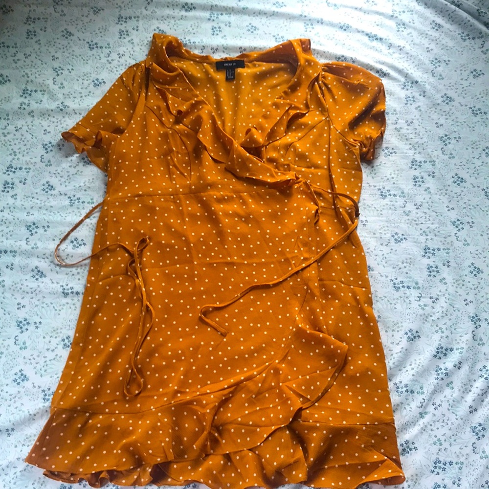 Forever 21 size 2X polka dot gold dress wrap dress